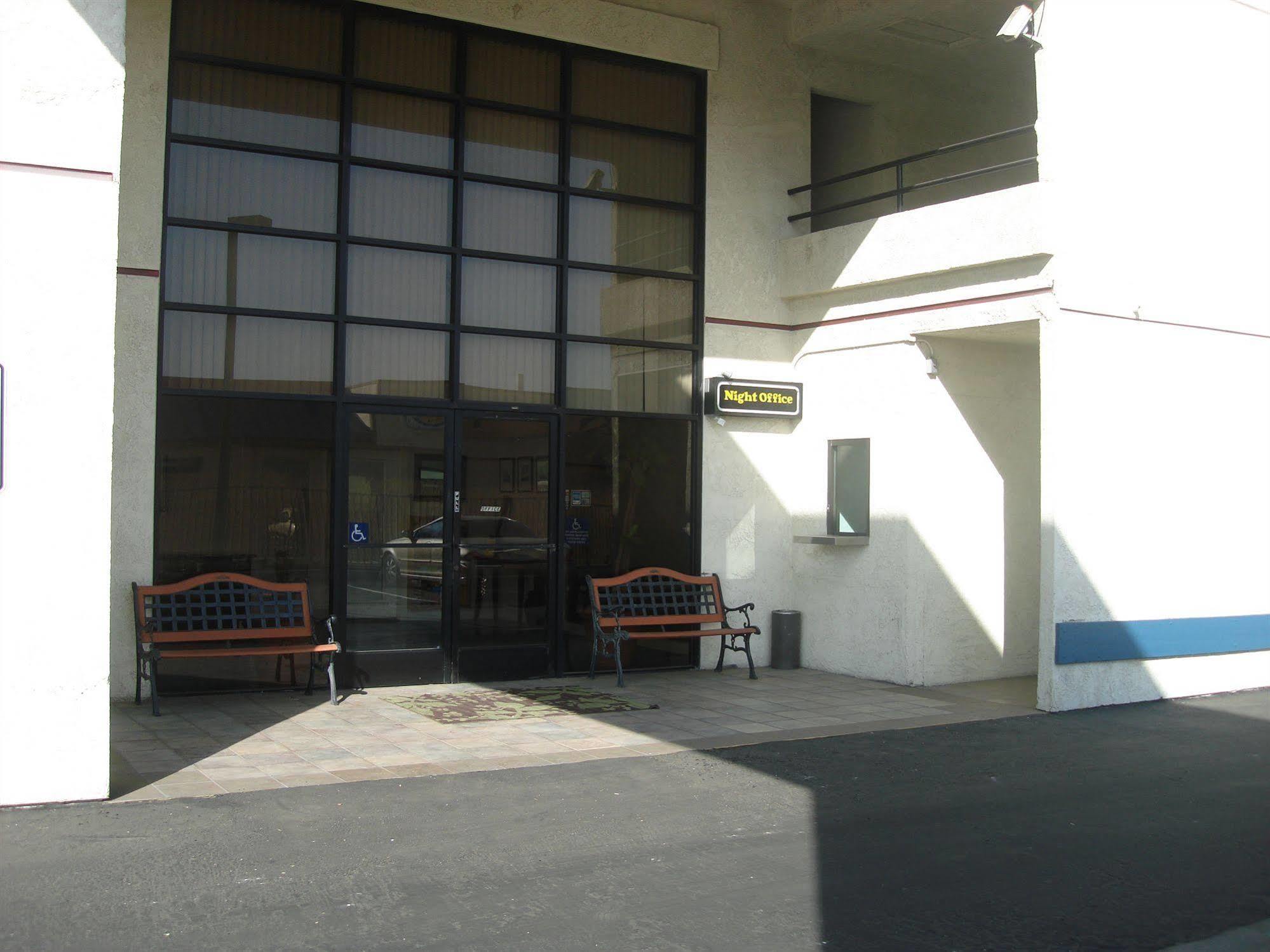 Studio 6 Bakersfield, Ca South Exteriör bild